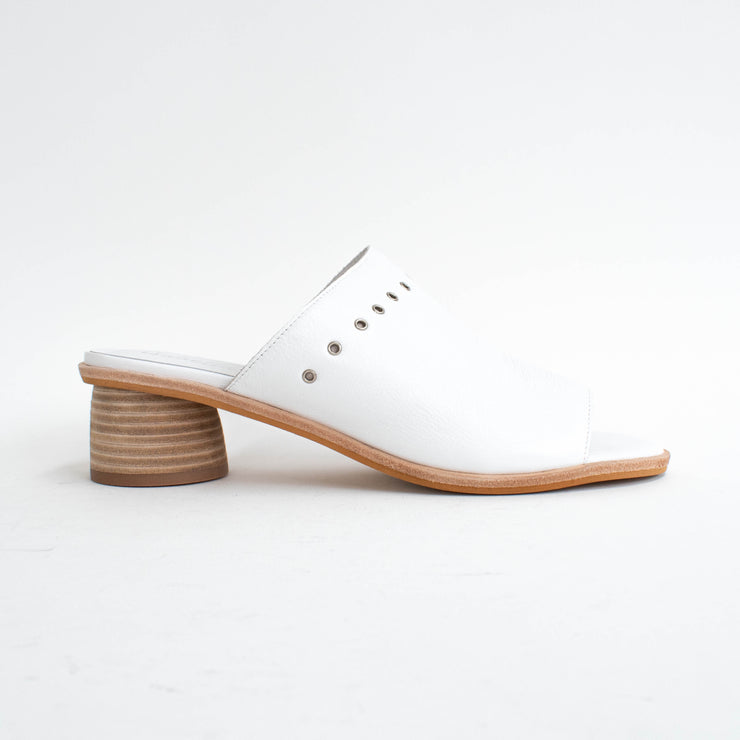 Isabella Illaroo White Sandals side. Size 42 womens shoes