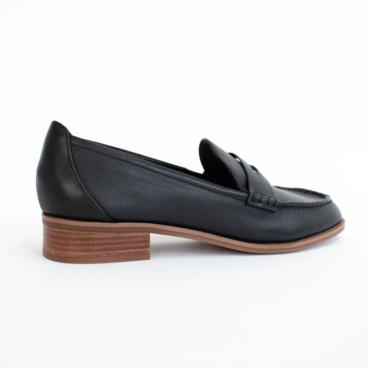 Hush Puppies Lucia Black Loafers back. Size 12 womens shoes
