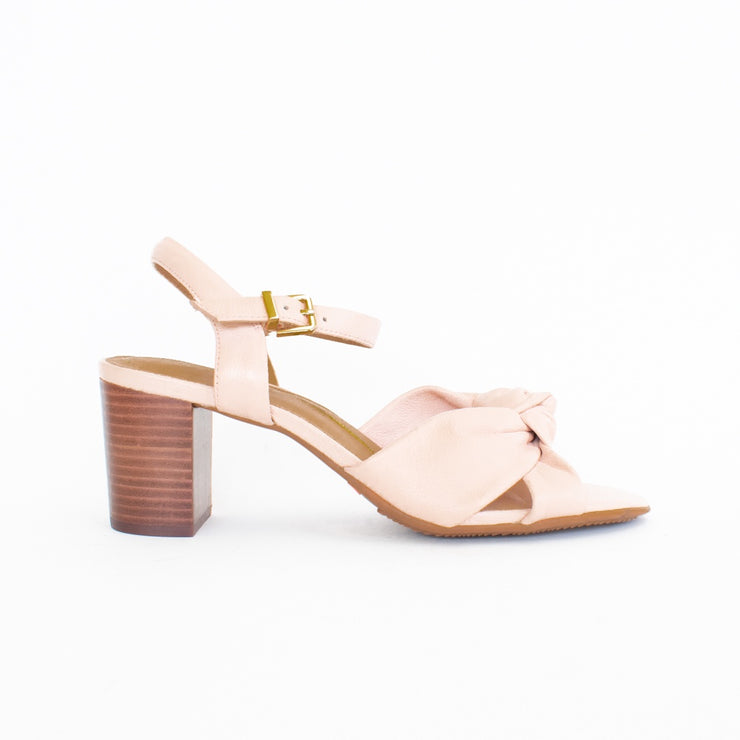 Hush Puppies Lush Misty Pink Sandals side. Size 10 womens shoes