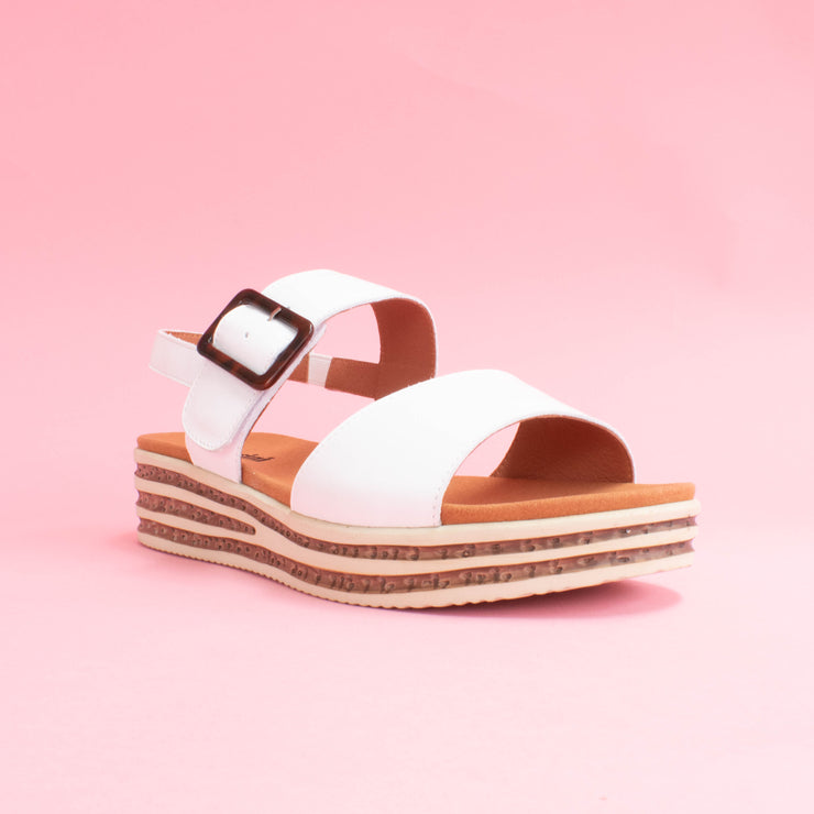 Cassini Medford White Sandals front. Size 43 womens shoes