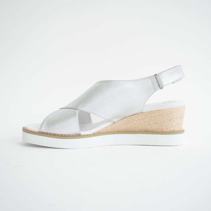 Hinako Mila Silver Sandals inside. Size 45 womens shoes