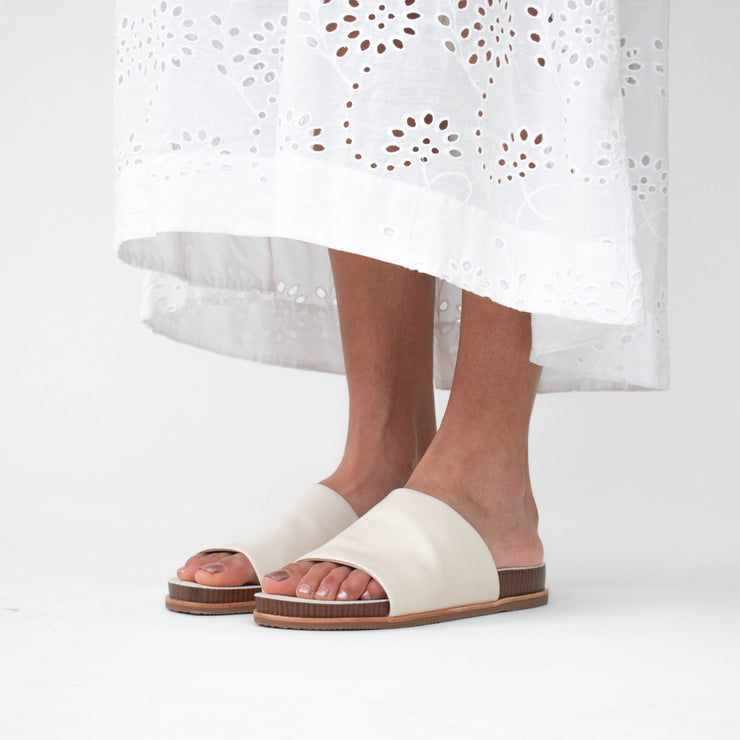 Hush Puppies Jewel Bone Model Shot