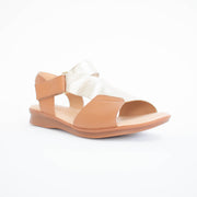 Hush Puppies Nizki Tan Champagne Sandals front. Size 11 womens shoes