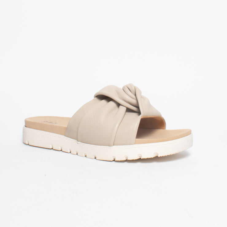 Ziera Nulla Almond Slide front. Size 43 womens shoes