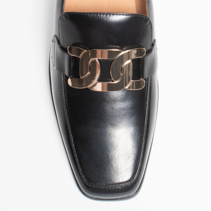 Bresley Paddle Black Smooth Loafer Shoe toe. Size 46 womens shoes
