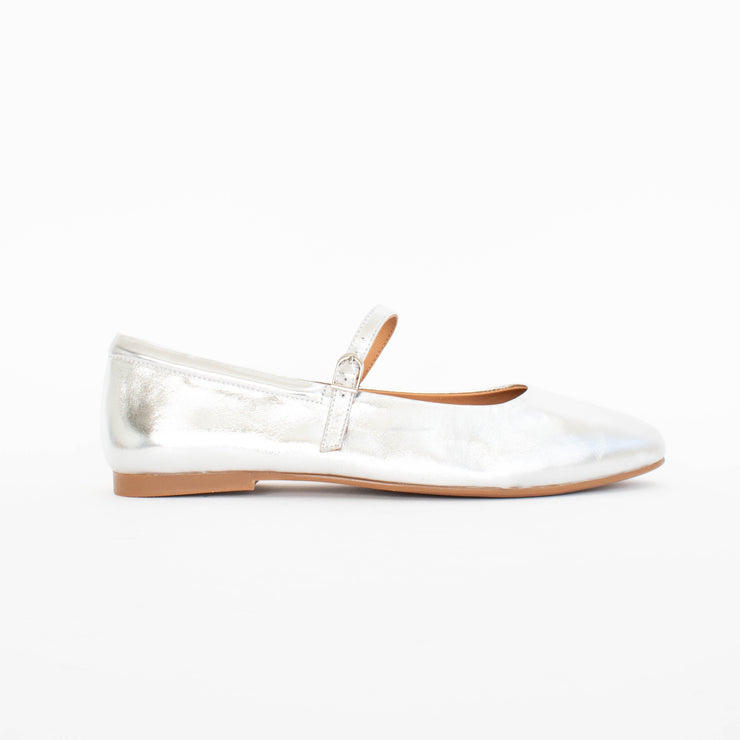 Bresley Passy Silver Shoes side. Size 43 womens shoes