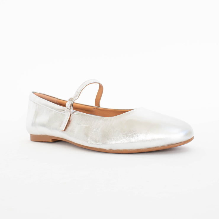 Bresley Passy Silver Shoes front. Size 44 womens shoes