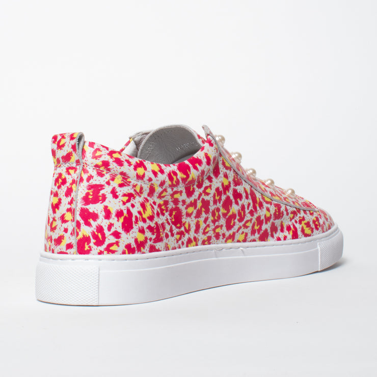 Minx Pearla MInt Swirl Sneaker back. Size 45 womens shoes