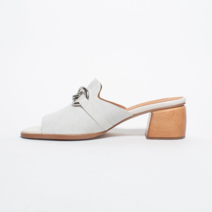 Bresley Polish Iceage Sandal inside. Size 45 womens shoes
