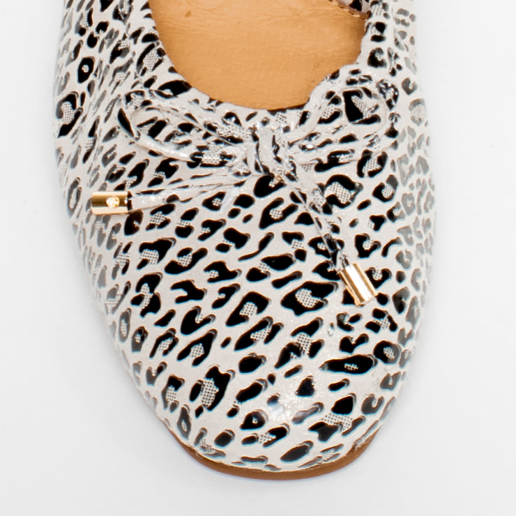 Bresley Poncho Creamy Leopard Print Ballet Flat toe. Size 46 womens shoes