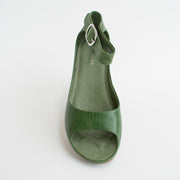 Bresley Sangria Green Sandals top. Size 46 womens shoes