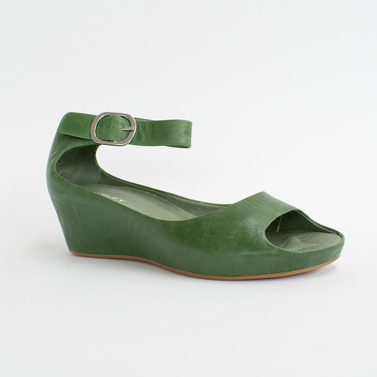 Bresley Sangria Green Sandals front. Size 43 womens shoes