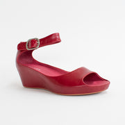 Bresley Sangria Red Sandals front. Size 43 womens shoes
