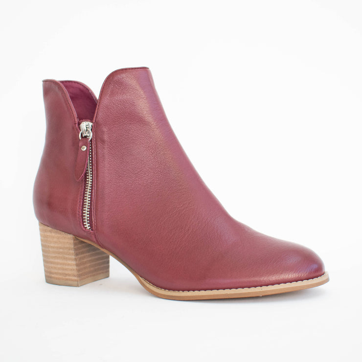 Django and Juliette Shiannely Burgundy Ankle Boot front. Size 43 womens shoes