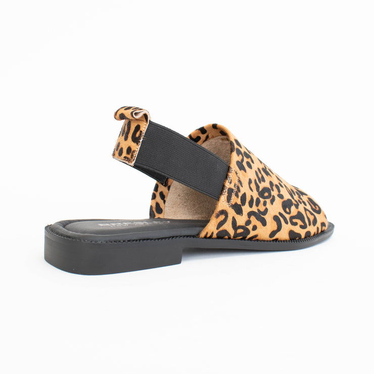 Bresley Snob Leopard Sandals back. Size 44 womens shoes