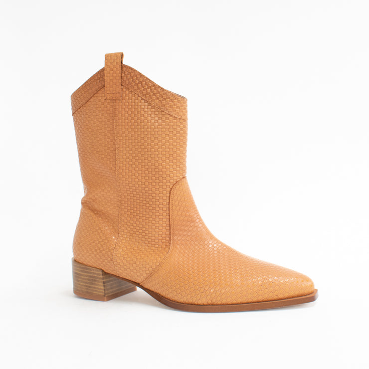 Dansi Tarragona Camel Boots front. Size 43 womens shoes