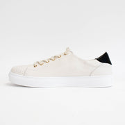 Rilassare Tatum Marshmallow Sneakers inside. Size 45 womens shoes