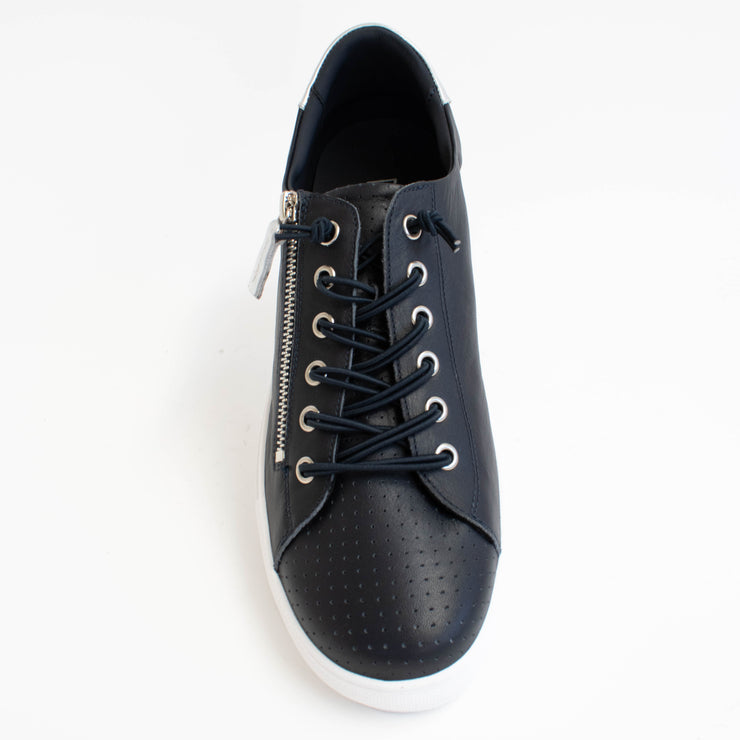 Rilassare Tatum Navy Silver Sneakers top. Size 46 womens shoes