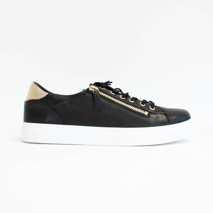 Rilassare Temi Black Gold Sneaker side. Size 42 womens shoes
