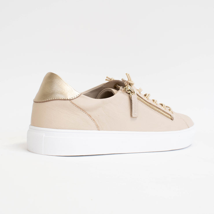 Rilassare Temi Black Gold Sneaker back. Size 44 womens shoes