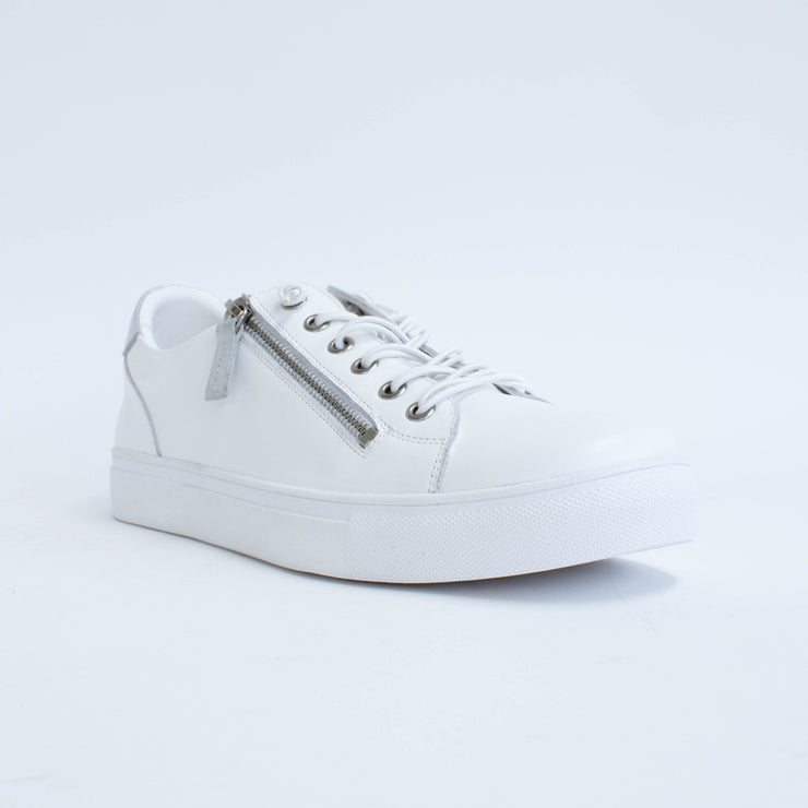 Rilassare Temi White Silver Sneakers front. Size 43 womens shoes
