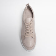 Rilassare Tether Taupe Sneakers top. Size 42 womens shoes