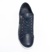 Rilassare Tommie Navy Sneakers top. Size 42 womens shoes