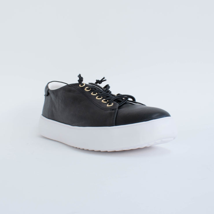 Rilassare Tulley Black Sneakers front. Size 43 womens shoes