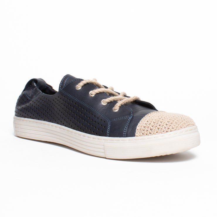 Hush Puppies Spin White Sneaker front. Size 43 womens shoes