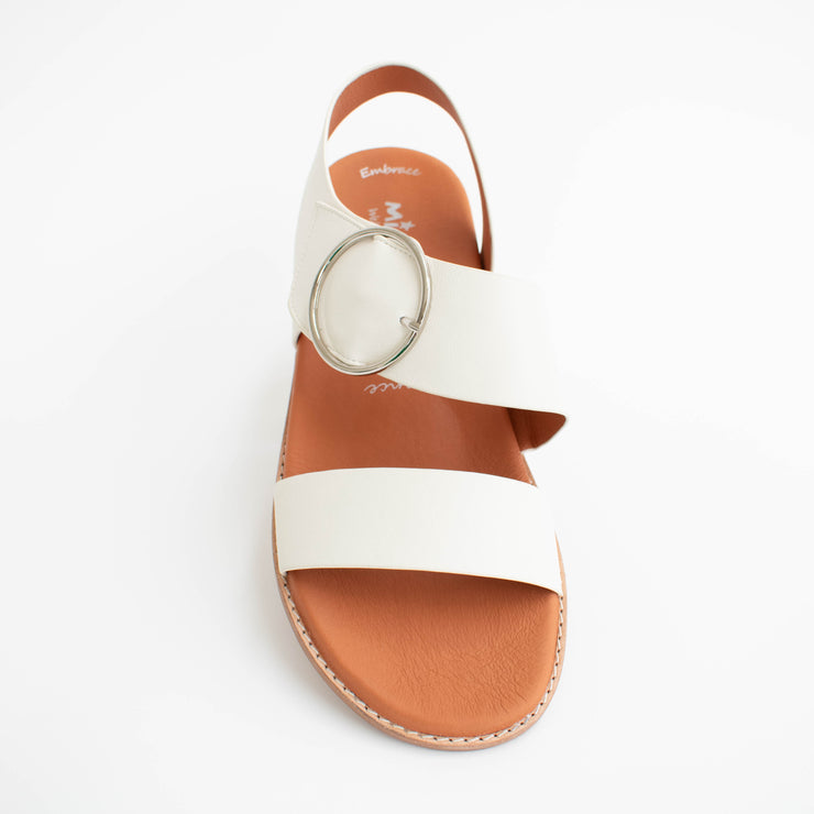 Willow Joy Tan Champagne Sandals top. Size 42 womens shoes