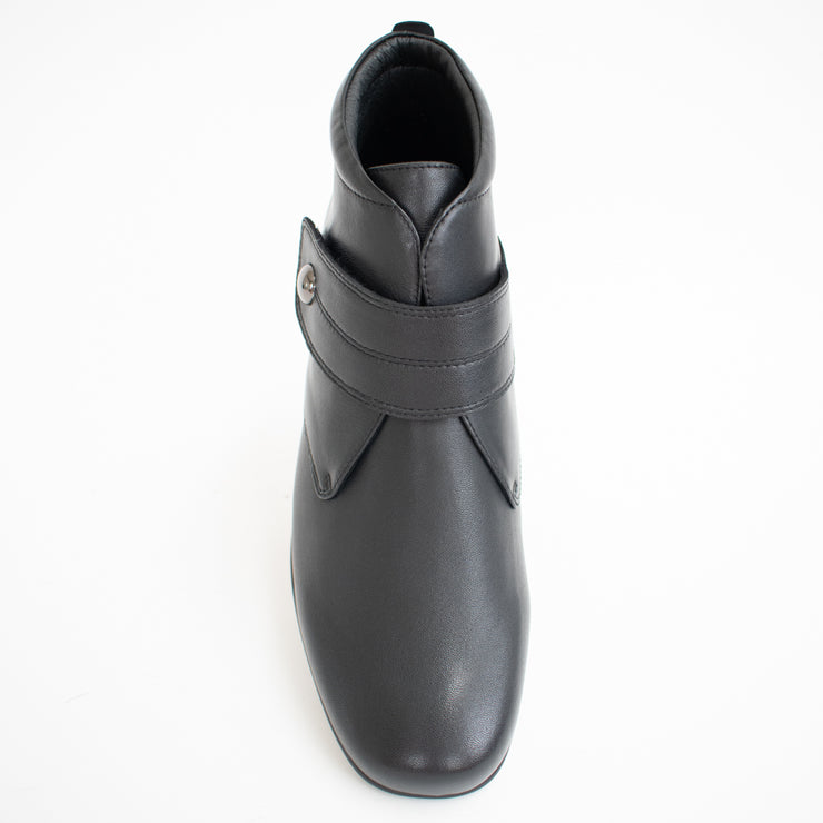 Klouds Willough Black Stretch Ankle Boot top. Size 43 womens shoes