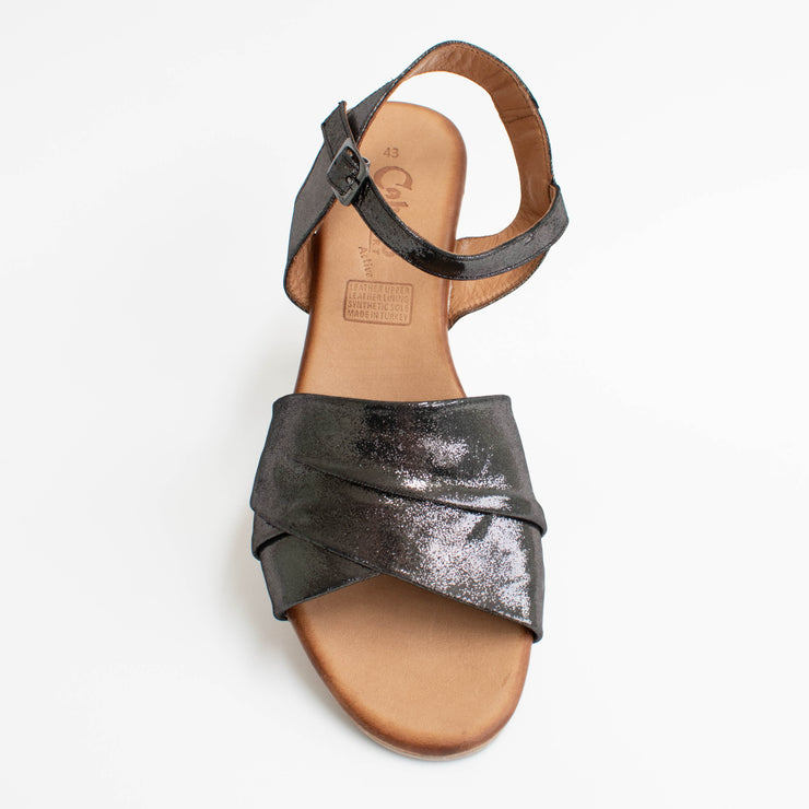 Cabello Yenice Black Shimmer top. Size 43 womens shoes