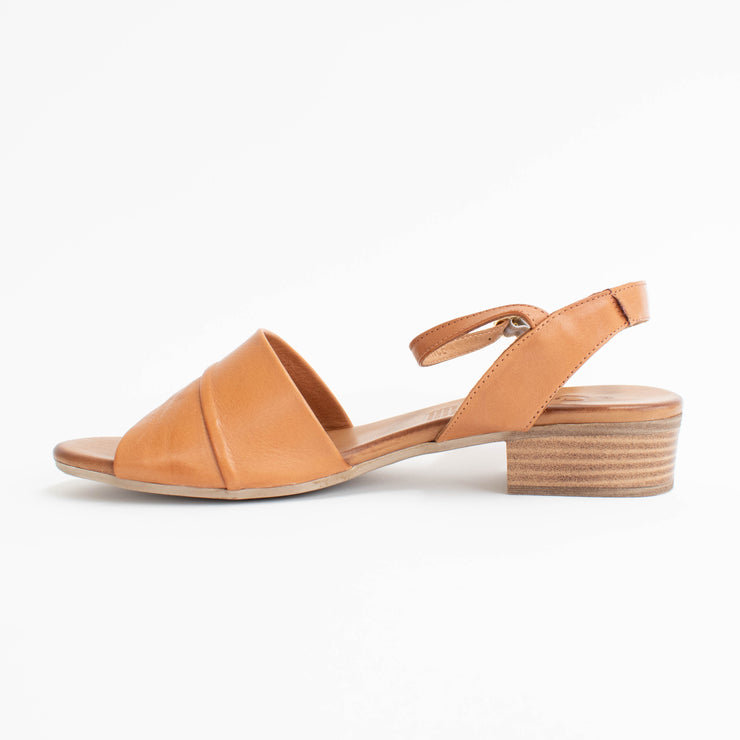 Cabello Yenice Tan Sandals inside. Size 42 womens shoes