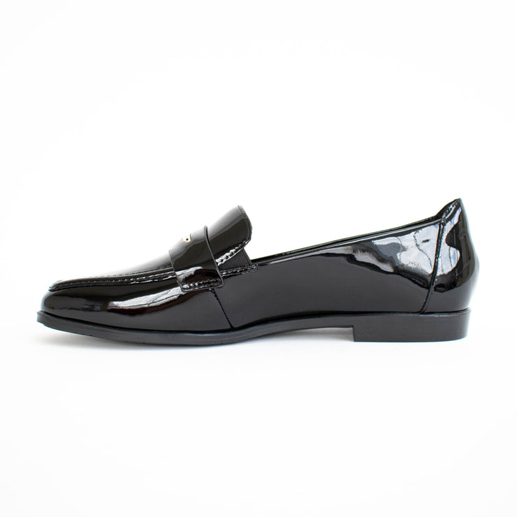 Hush Puppies Zabrina Black Patent Shoes inside. Size 13 womens shoes