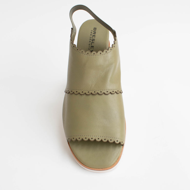 Bresley Snooze Elm Sandals top. Size 46 womens shoes