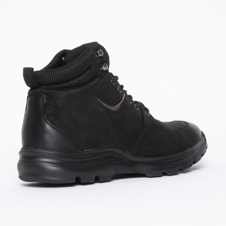 Alpine Black back. Size 12 women's boots