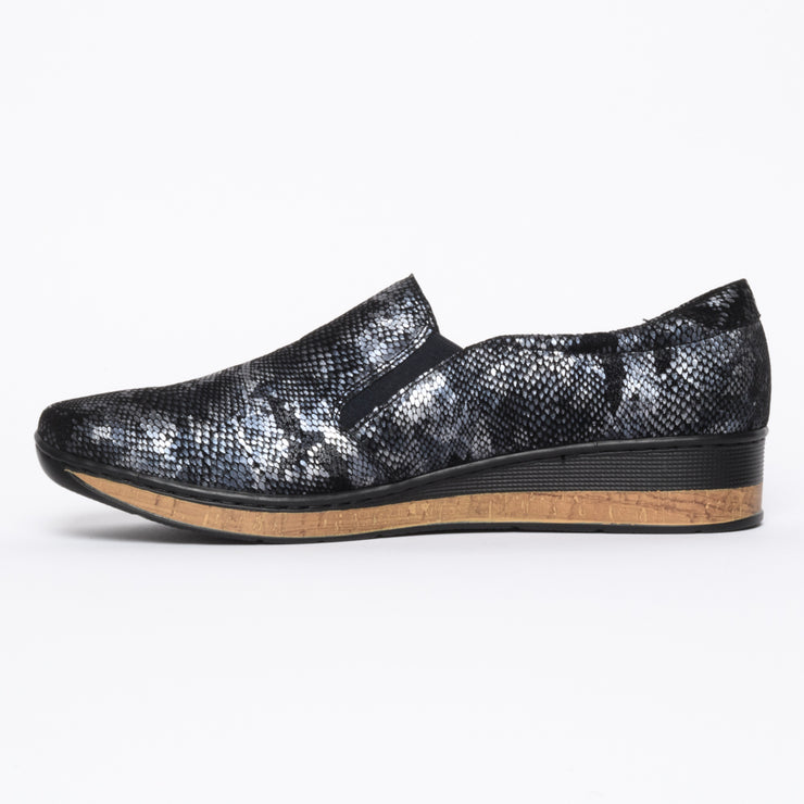 Cassini Mantilly Navy Reptile Shoes inside. Womens size 42 shoes