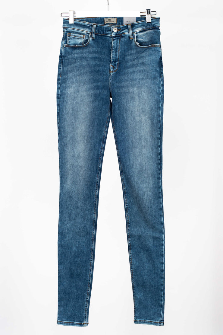 Front view of Tanya B Jeans Nisha Wash in 34 or 36 inch leg for tall women