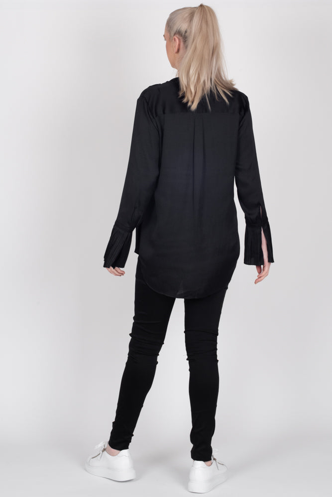 Tall model wearing Paloma Shirt Black Satin, back