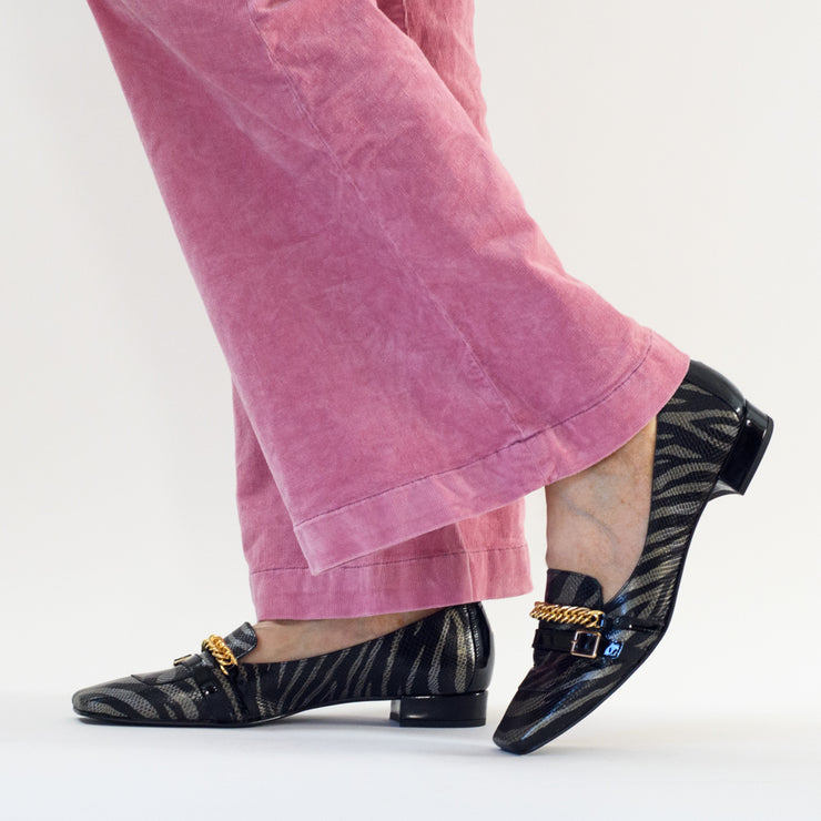 Dansi Santos Black Patent shoes for women with long feet. Size 43 womens shoes