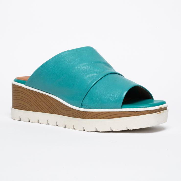 Bresley Soonas Turquoise Sandal front. Size 43 womens shoes