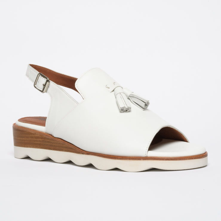 Bresley Smokey White sandal front. Size 44 womens shoes