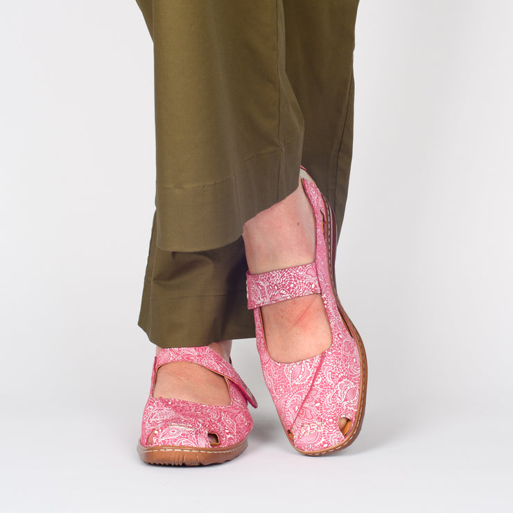 Model wearing Cassini Magic Pink Dream shoes for long feet. Size 43 womens shoes