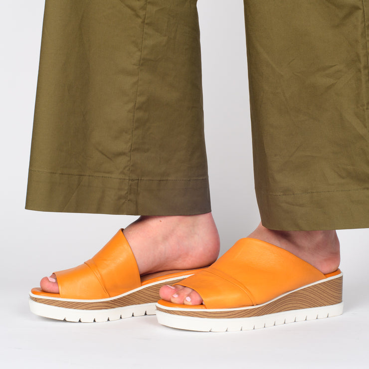 Model wearing Bresley Soonas Amber Slides. Size 42 womens shoes