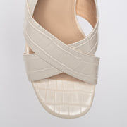 Katie N Me Clara 2 White Croc Print Leather sandals toe. Womens size 45 sandals