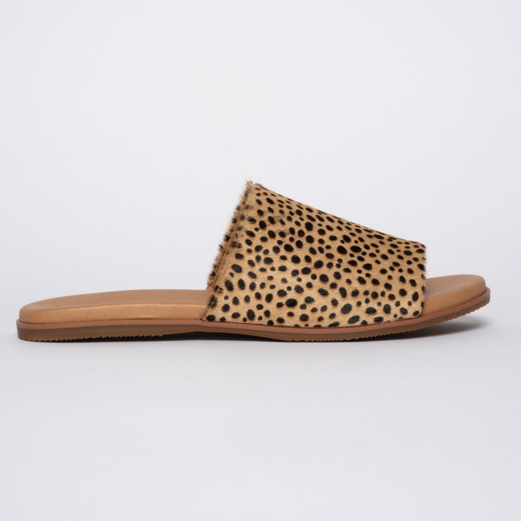 Paradise Leopard Print slide side. Size 13 sandals