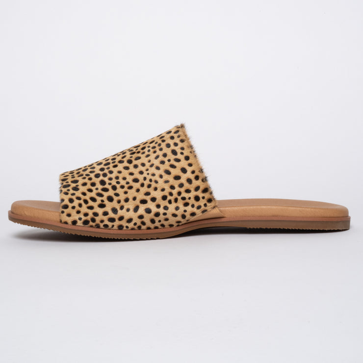 Paradise Leopard Print slide inside. Size 10 sandals
