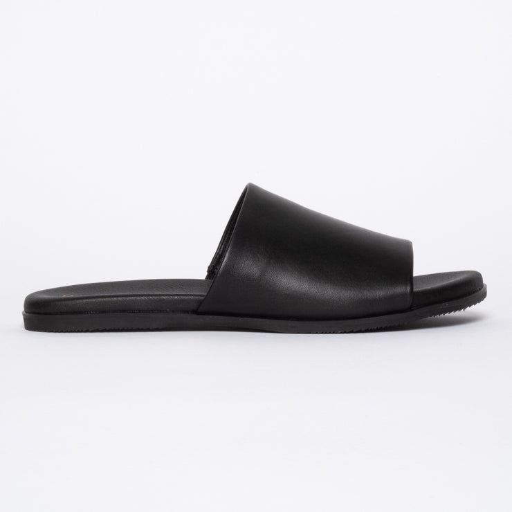 Paradise Black slide side. Size 13 sandals