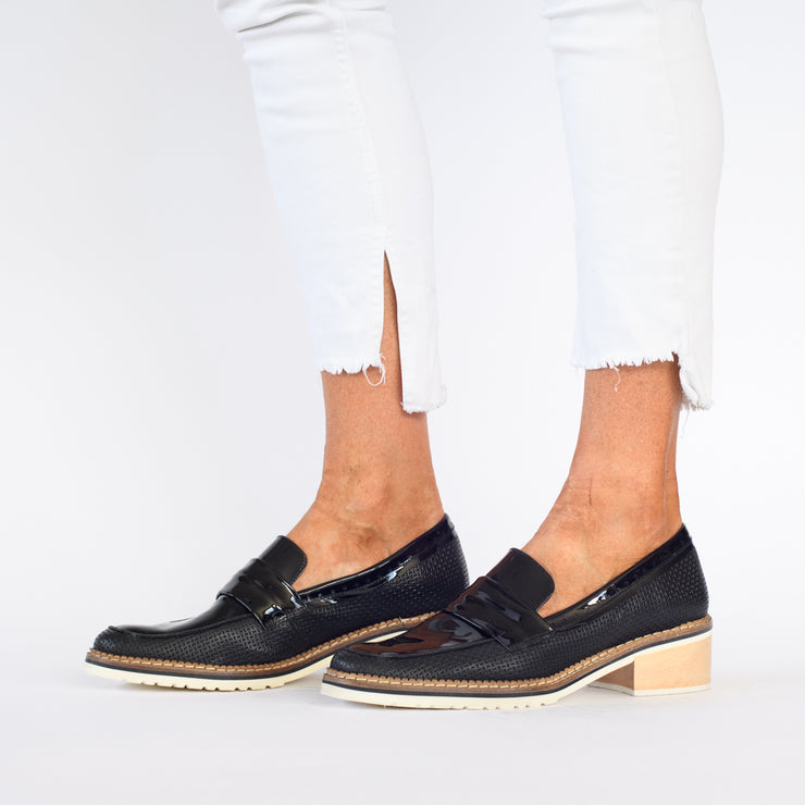 Model wearing Pinto di Blu Sarina Black shoes. Womens size 44 shoes