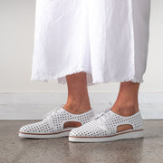 Model wearing Bresley Michel White shoes. Size 45 women's shoes